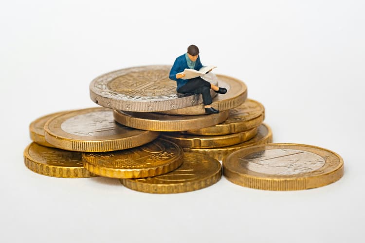How to Calculate the ROI of AI for Your Small Business
